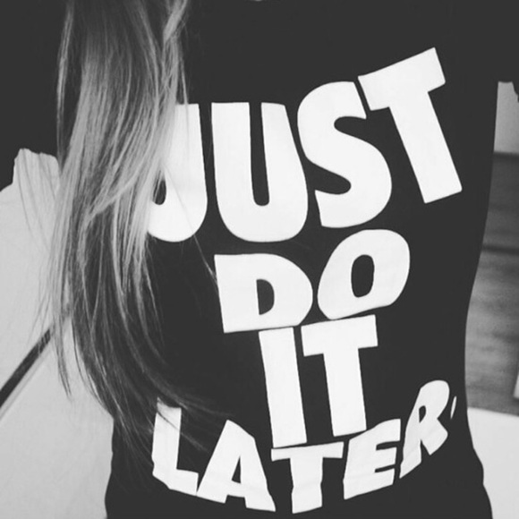 ✨ Just Do It Later Graphic Tee - Picture 2 of 4